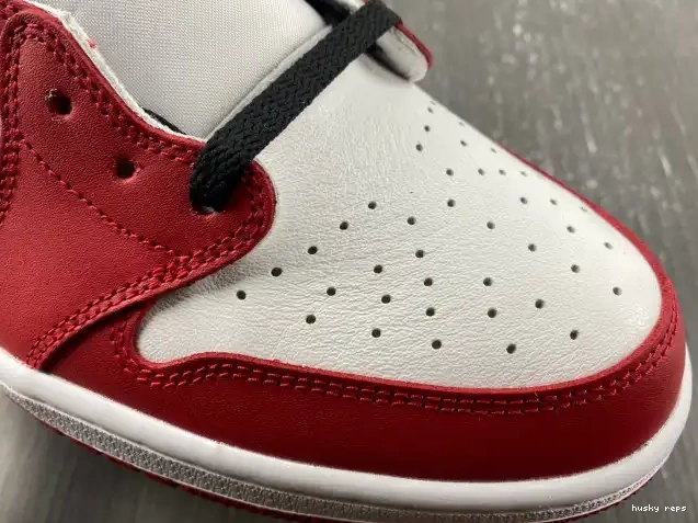 Cheap Husky Jordan 705329-600 Retro Low 1 Chicago Air 0509